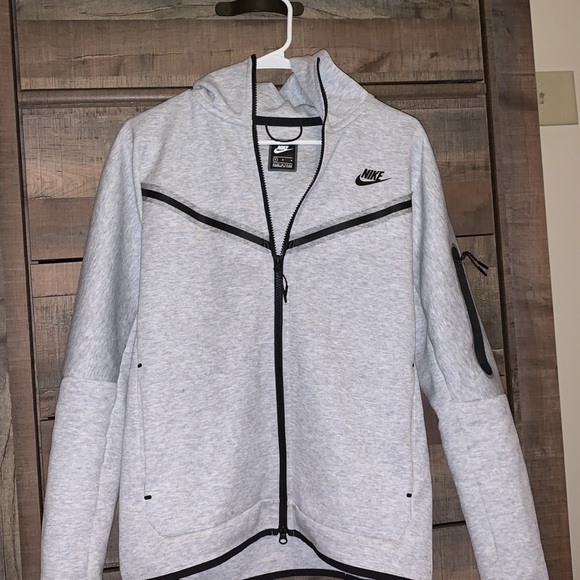 Full Grey Nike Tech Fleece suit size medium - Picture 3 of 3